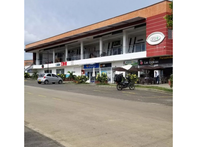 Local en venta en Galicia, Pereira, 36 m² · foto 2 de 9