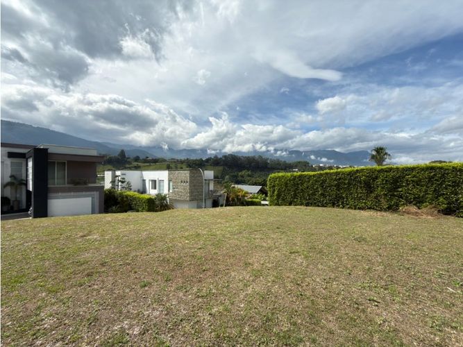 Lote en venta en Avenida Centenario, Armenia, 981 m² · foto 3 de 9