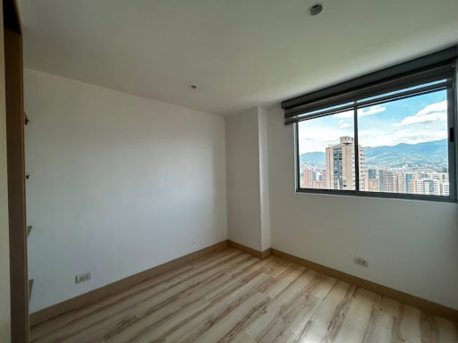 Apartamento en arriendo en Castropol, Medellín · foto 14 de 21