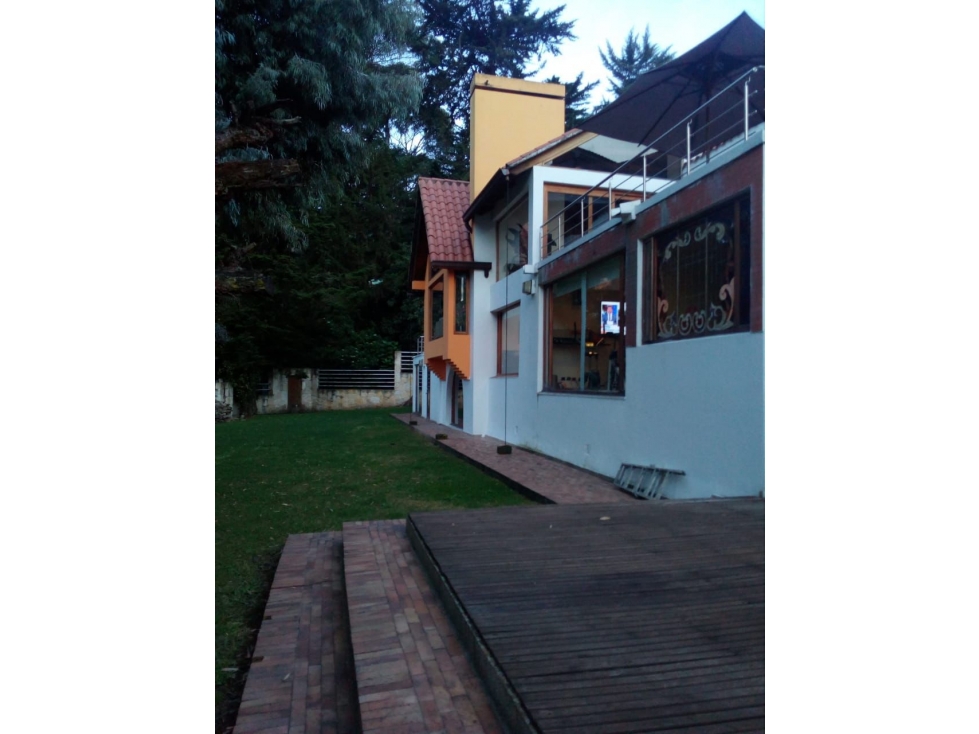 Casa en venta en Bosque De Pinos, Bogotá · foto 3 de 24