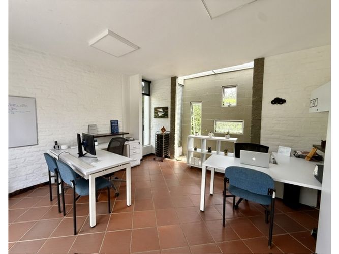Casa de 3 alcobas en venta en Las Mercedes, Jamundí, 409 m² · foto 3 de 24