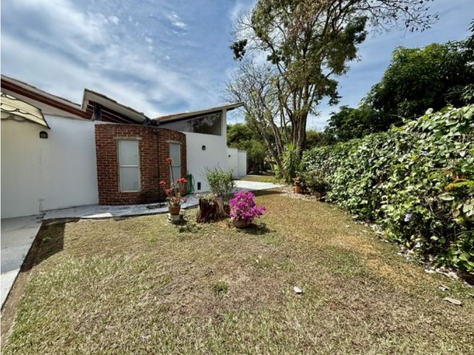 Casa de 3 alcobas en venta en Las Mercedes, Jamundí, 409 m² · foto 21 de 24