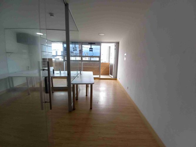 Oficina en arriendo en Palogrande, Manizales, 31 m² · foto 3 de 24