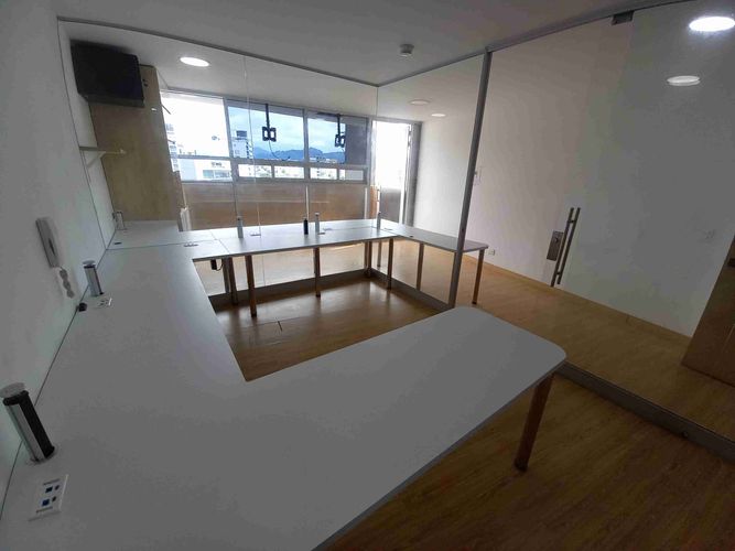 Oficina en arriendo en Palogrande, Manizales, 31 m² · foto 8 de 24