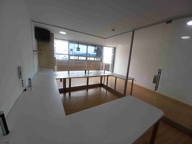 Oficina en arriendo en Palogrande, Manizales, 31 m² · foto 9 de 24