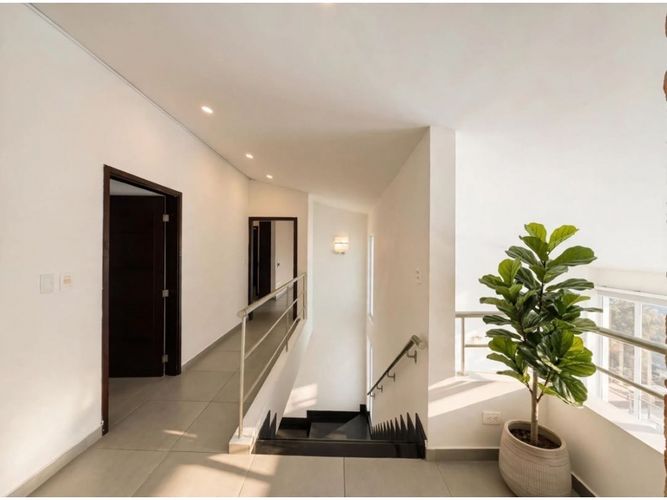 Casa de 4 alcobas en venta en Tejares Cristales, Cali, 450 m² · foto 9 de 24