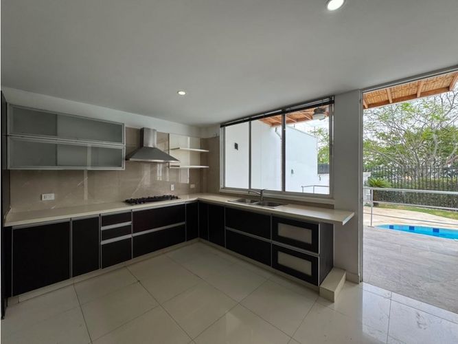Casa de 4 alcobas en venta en Tejares Cristales, Cali, 450 m² · foto 10 de 24