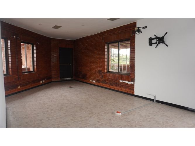 Oficina en venta en Mercasa, Pereira, 218 m² · foto 4 de 7