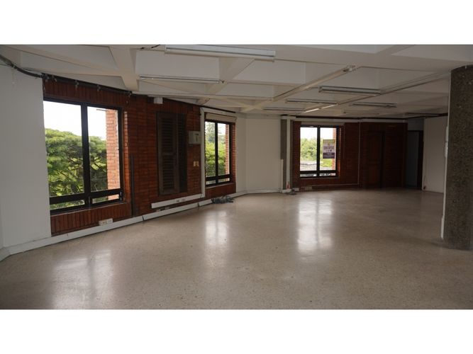 Oficina en arriendo en Mercasa, Pereira, 218 m² · foto 2 de 7