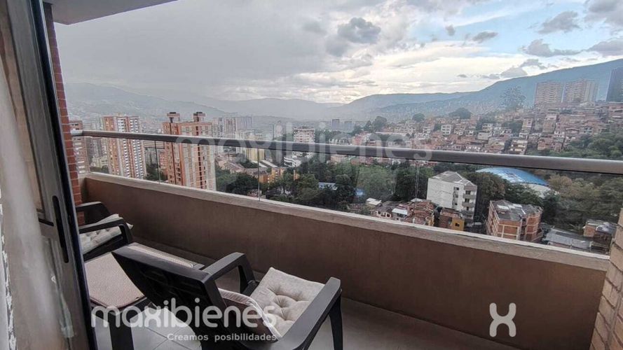 Apartamento de 3 alcobas en venta en Las Lomitas, Sabaneta, 78 m² · foto 11 de 23