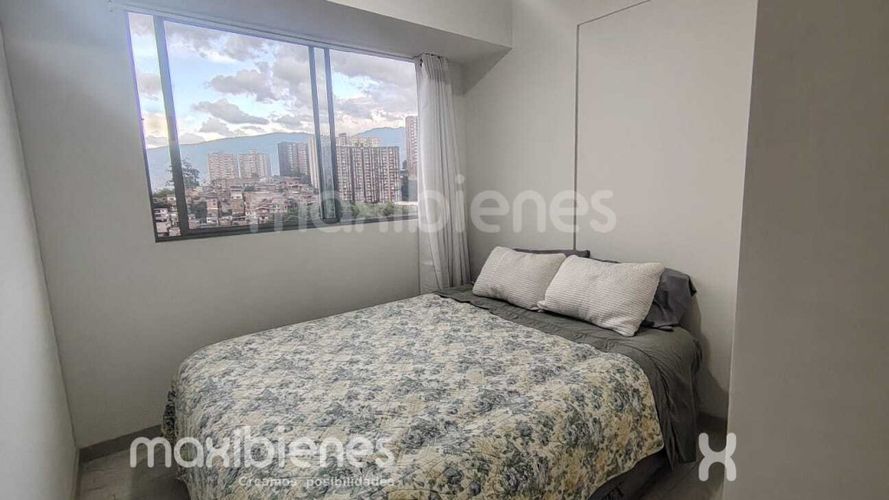Apartamento de 3 alcobas en venta en Las Lomitas, Sabaneta, 78 m² · foto 16 de 23