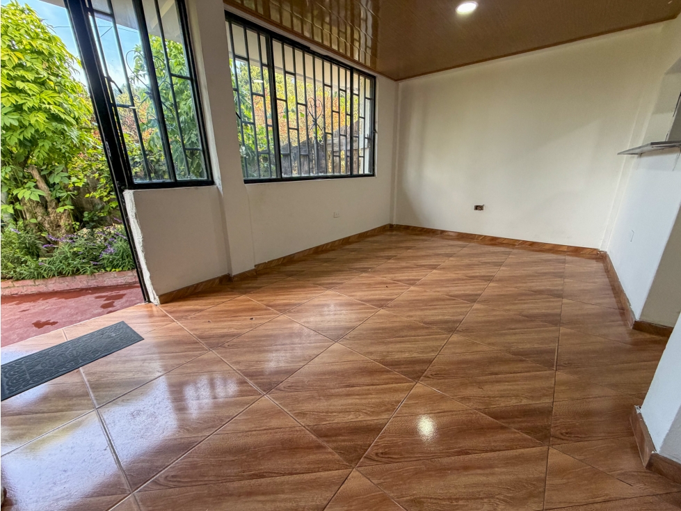 Casa en venta en San Isidro, Bogotá · foto 2 de 21