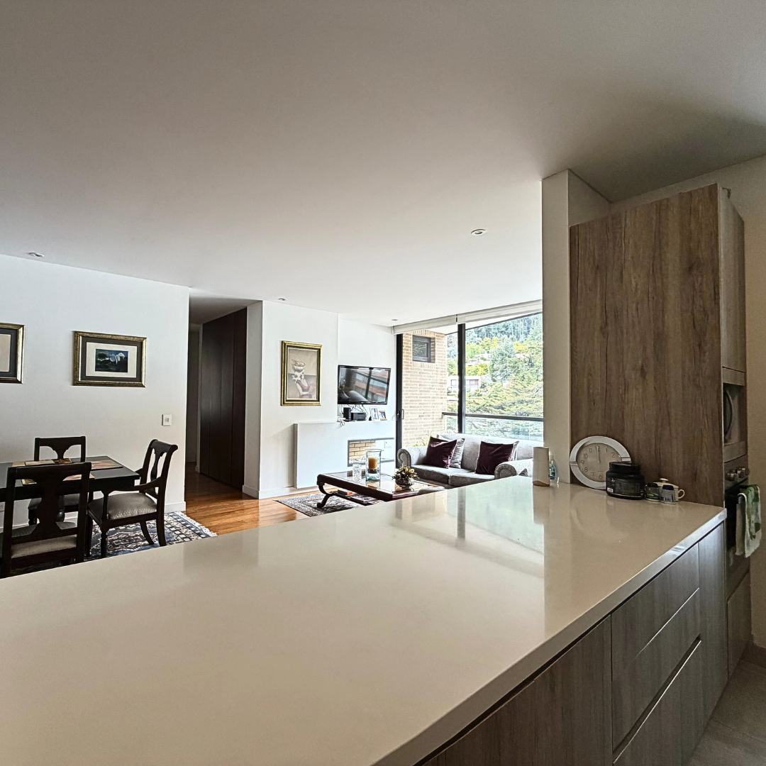 Apartamento en venta en El Refugio, Bogotá · foto 8 de 24