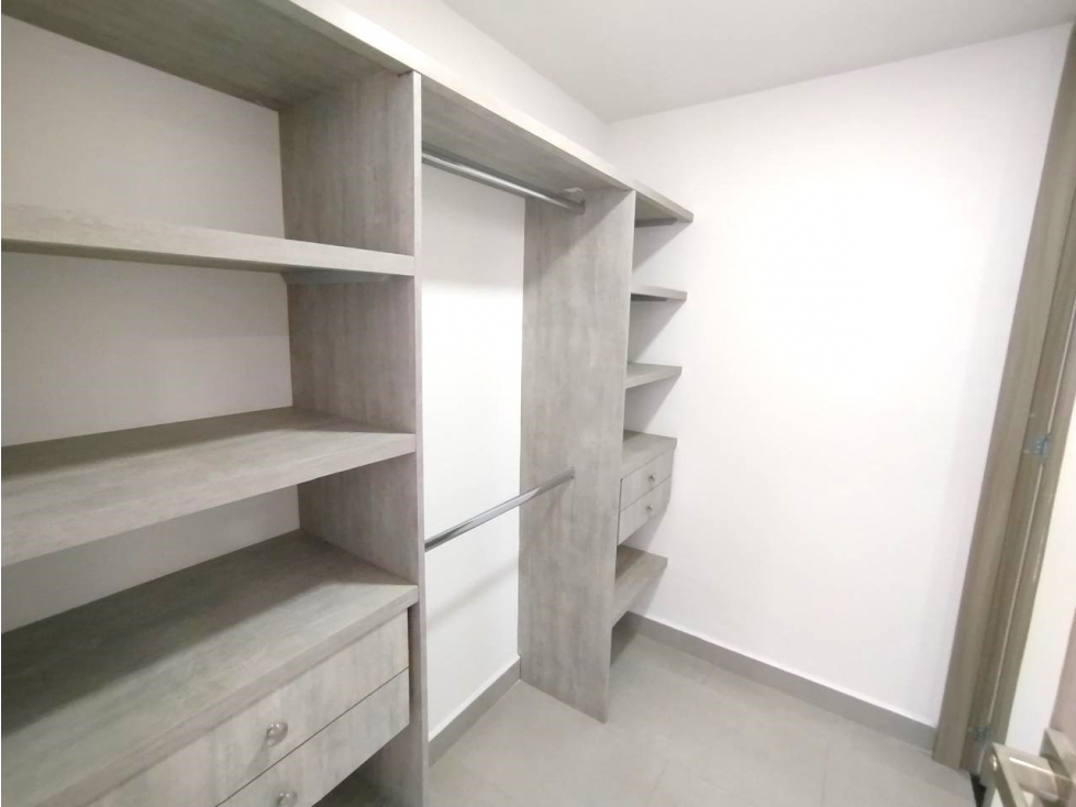 Apartamento en venta en Laureles, Medellín · foto 18 de 24