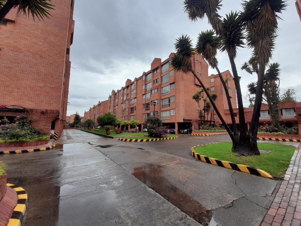 Apartamento en venta en Mirandela, Bogotá · foto 4 de 23