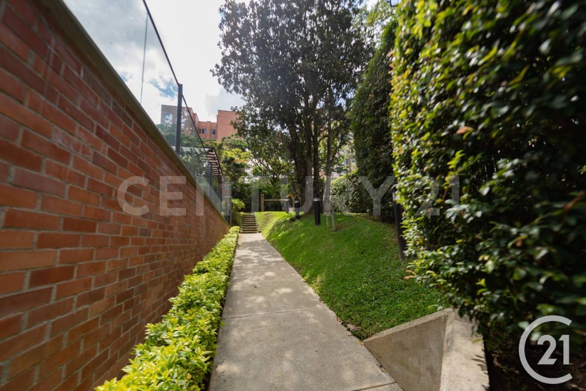 Apartamento en arriendo en La Pradera, Envigado · foto 19 de 21