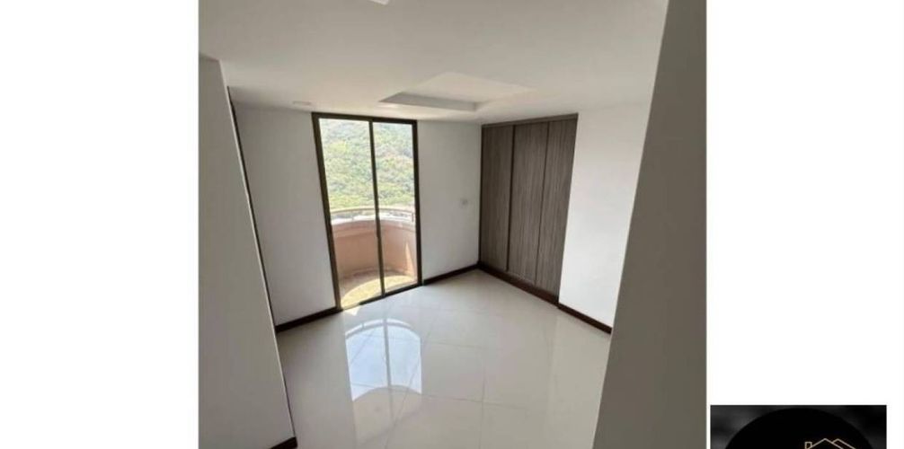Apartamento en venta en Facultad De Minas U. Nacional, Medellín, 165 m² · foto 5 de 10