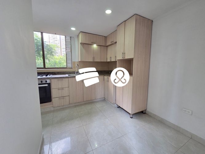 Apartamento de 3 alcobas en venta en La Aguacatala, Medellín, 118 m² · foto 9 de 23