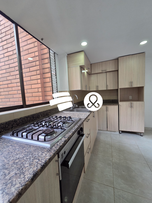 Apartamento de 3 alcobas en venta en La Aguacatala, Medellín, 118 m² · foto 11 de 23