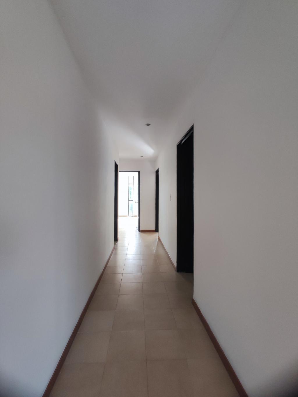 Apartamento en venta en Quinta Bosch, Cúcuta · foto 3 de 17