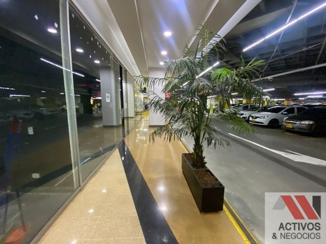 Local en arriendo en Colombia, Medellín, 54 m² · foto 4 de 8