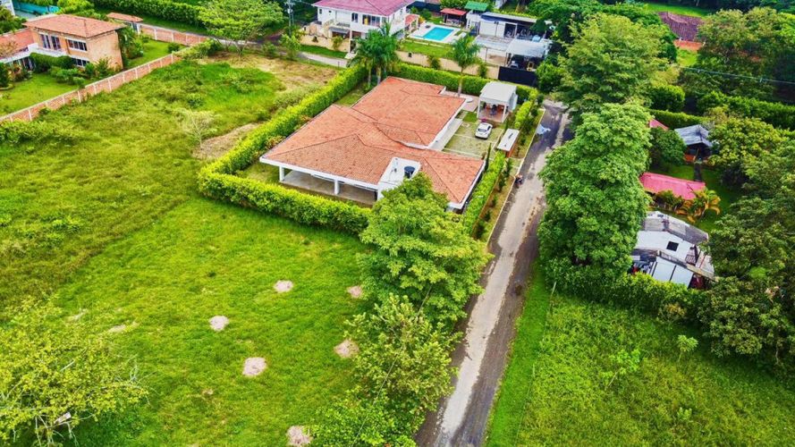 Casa de 4 alcobas en venta en Las Mercedes, Jamundí, 650 m² · foto 7 de 21