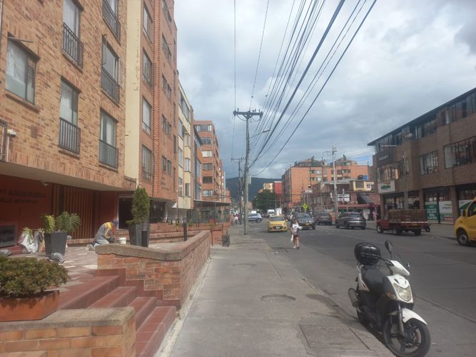 Apartamento de 3 alcobas en venta en Victoria Norte, Bogotá, 75 m² · foto 2 de 16