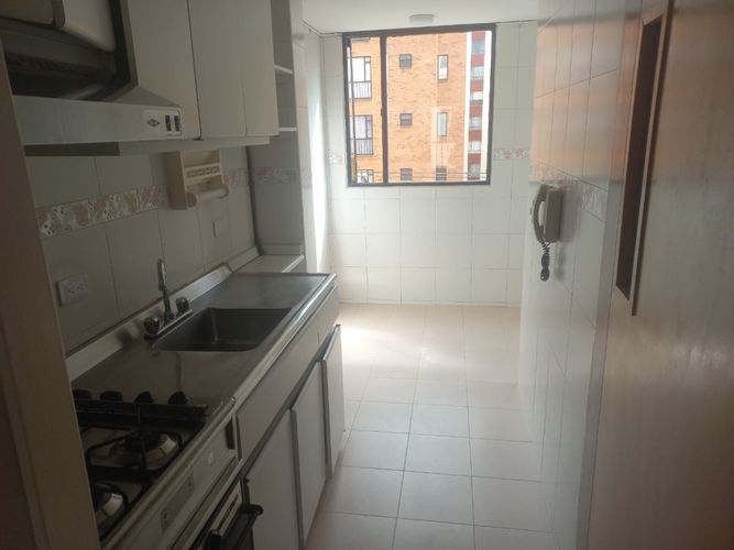 Apartamento de 3 alcobas en venta en Victoria Norte, Bogotá, 75 m² · foto 10 de 16