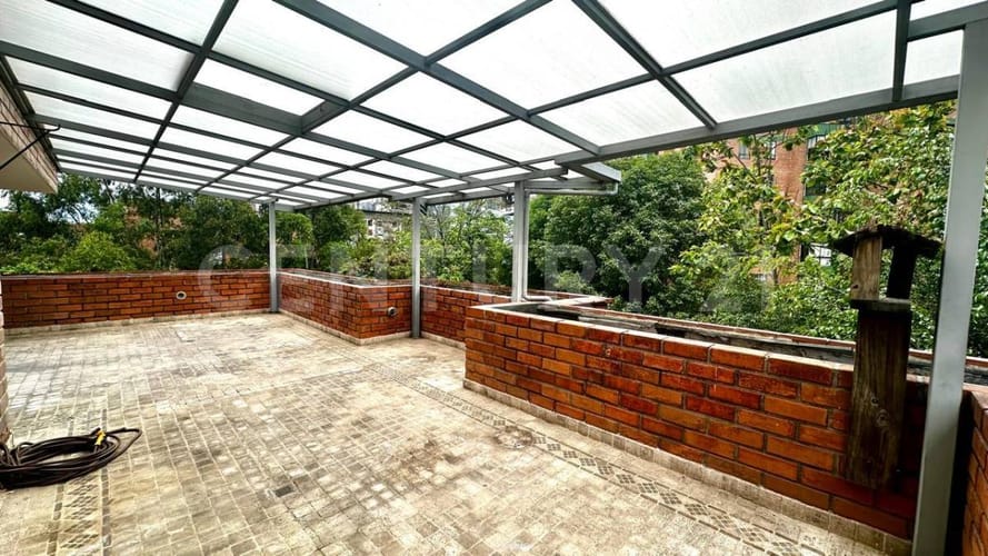 Apartamento de 4 alcobas en venta en El Poblado, Medellín, 260 m² · foto 3 de 22
