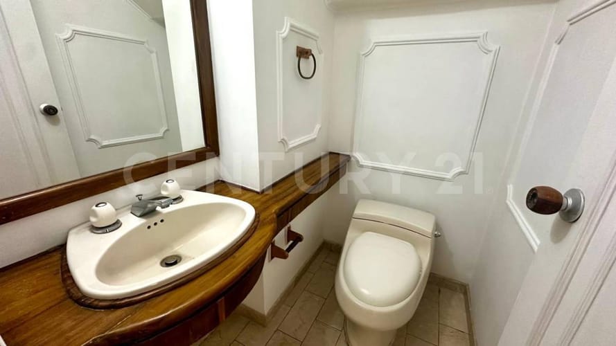 Apartamento de 4 alcobas en venta en El Poblado, Medellín, 260 m² · foto 6 de 22