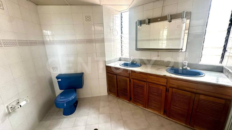 Apartamento de 4 alcobas en venta en El Poblado, Medellín, 260 m² · foto 14 de 22