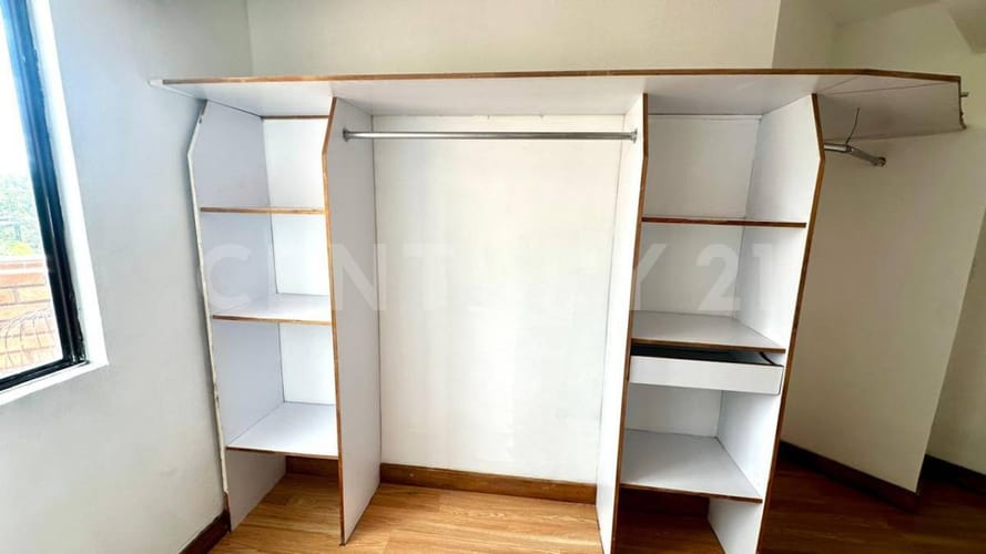 Apartamento de 4 alcobas en venta en El Poblado, Medellín, 260 m² · foto 15 de 22