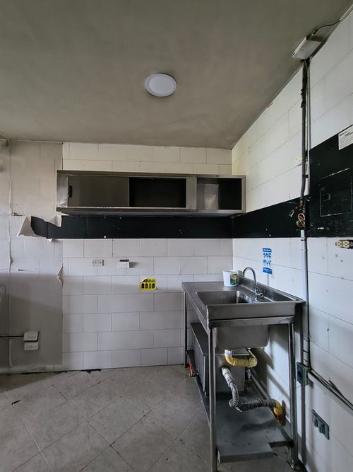 Local en arriendo en La Candelaria, Medellín, 15 m² · foto 6 de 8