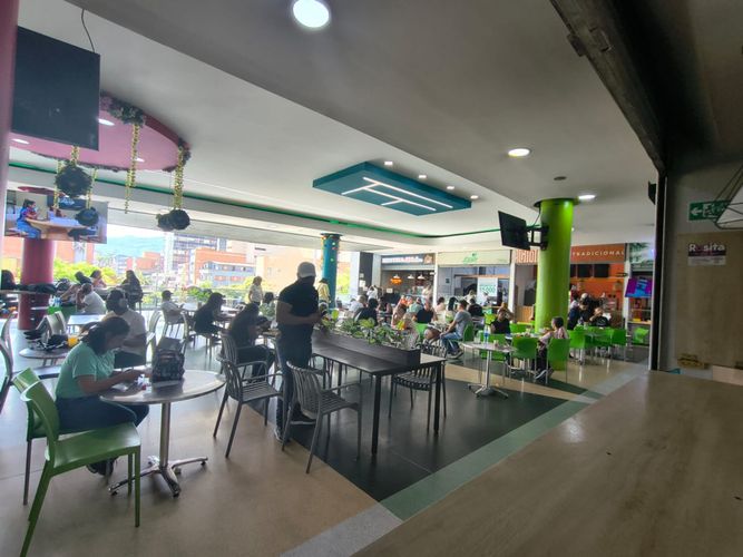 Local en arriendo en La Candelaria, Medellín, 15 m² · foto 7 de 8