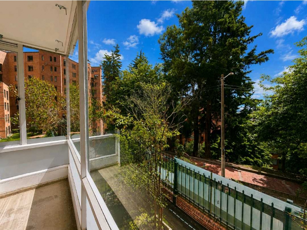 Apartamento en venta en Los Rosales, Bogotá · foto 4 de 23