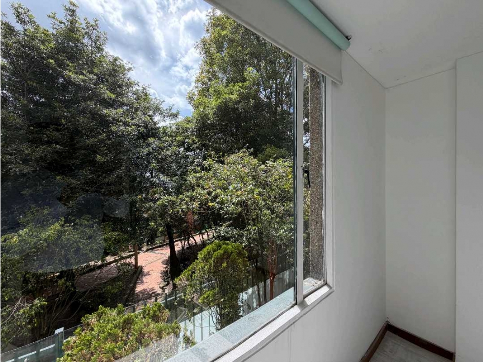 Apartamento en venta en Los Rosales, Bogotá · foto 12 de 23