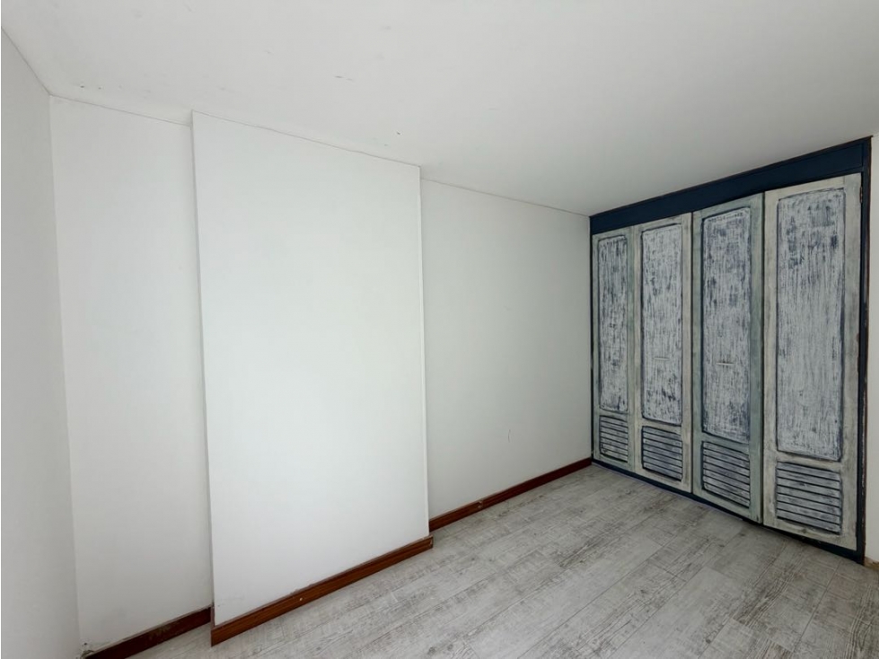 Apartamento en venta en Los Rosales, Bogotá · foto 18 de 23