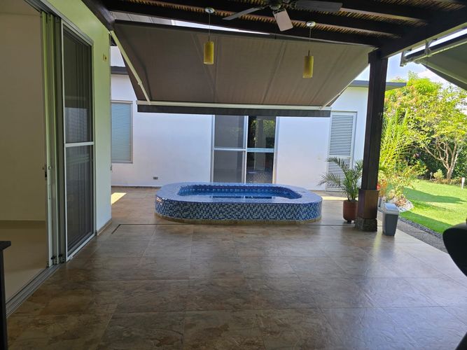 Casa de 4 alcobas en venta en Peon, Jamundí, 1000 m² · foto 8 de 23