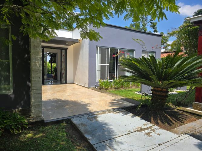 Casa de 4 alcobas en venta en Peon, Jamundí, 1000 m² · foto 4 de 23