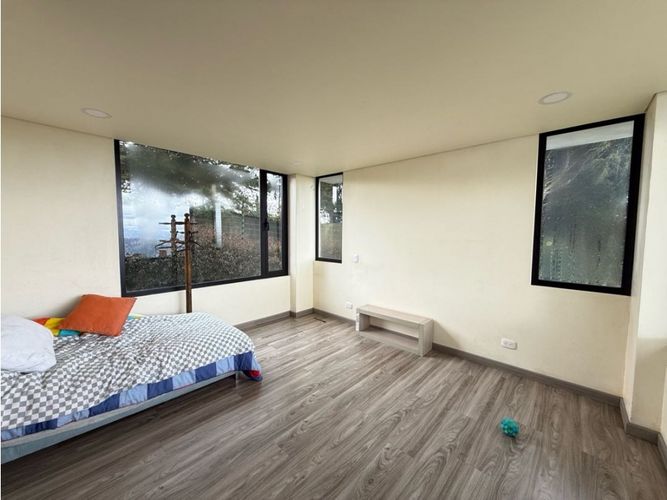 Casa de 4 alcobas en venta en Yerbabuena, Sopó, 260 m² · foto 8 de 23