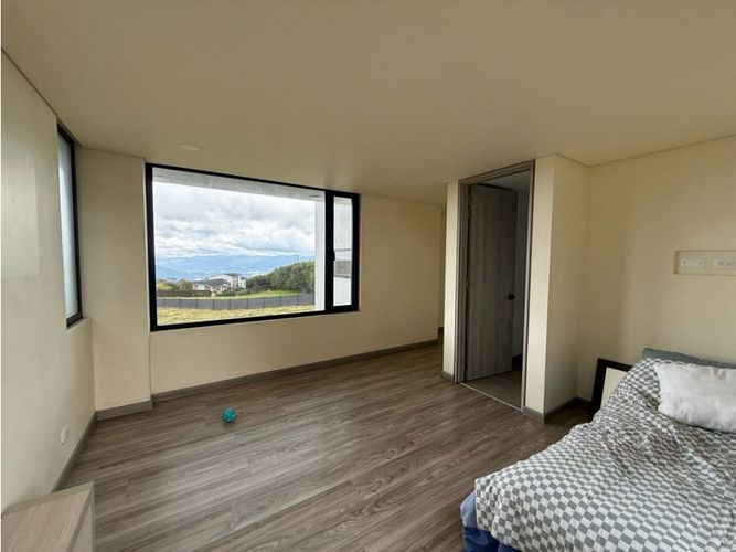 Casa de 4 alcobas en venta en Yerbabuena, Sopó, 260 m² · foto 9 de 23