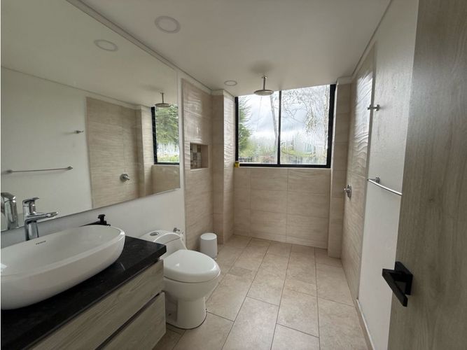 Casa de 4 alcobas en venta en Yerbabuena, Sopó, 260 m² · foto 15 de 23
