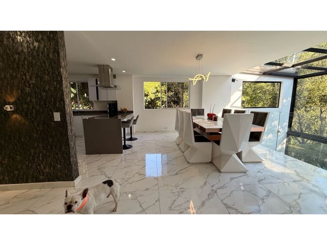 Casa de 4 alcobas en venta en Los Naranjos, Medellín, 500 m² · foto 17 de 24