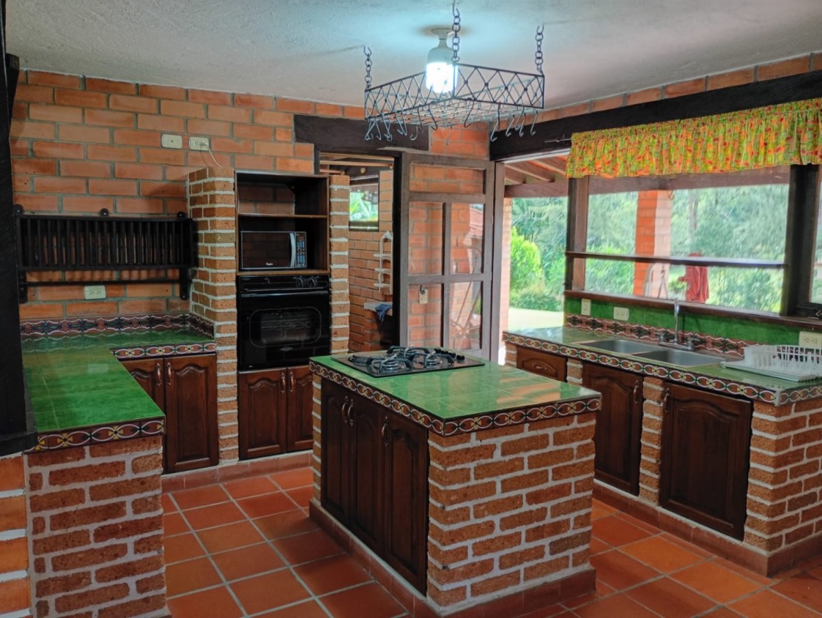 5BR House in Cabeceras de llanogrande (3200 m²)