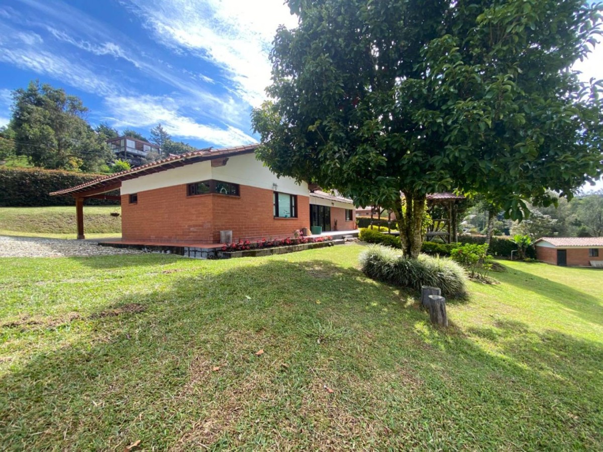 4BR House in Aeropuerto (5000 m²)