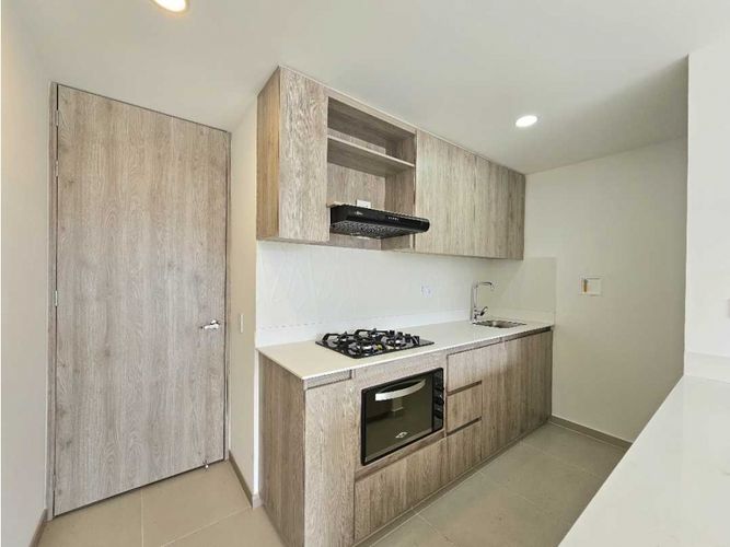 Apartamento de 3 alcobas en venta en El Guayabo, Itagüí, 63 m² · foto 4 de 24