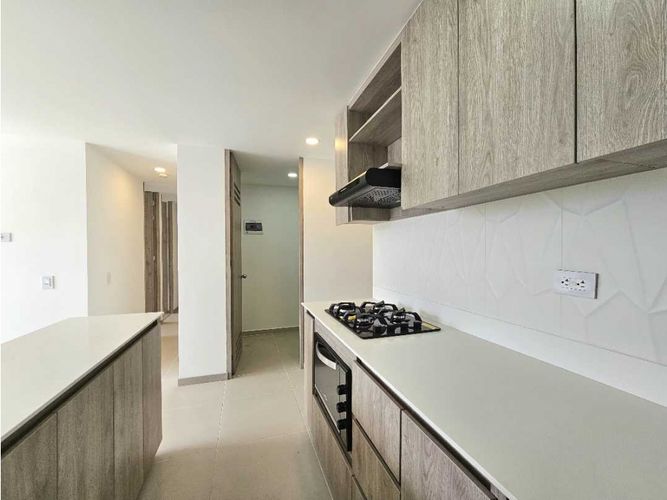 Apartamento de 3 alcobas en venta en El Guayabo, Itagüí, 63 m² · foto 6 de 24