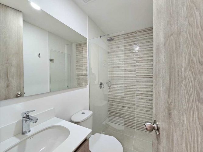 Apartamento de 3 alcobas en venta en El Guayabo, Itagüí, 63 m² · foto 23 de 24