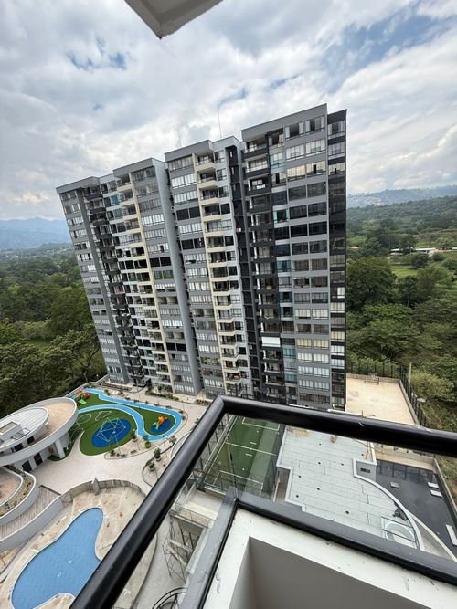 Apartamento de 3 alcobas en venta en Cañaveral, Floridablanca, 110 m² · foto 3 de 24
