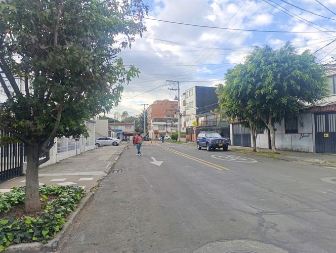 Casa de 5 alcobas en venta en Engativá, Bogotá, 313 m² · foto 6 de 8